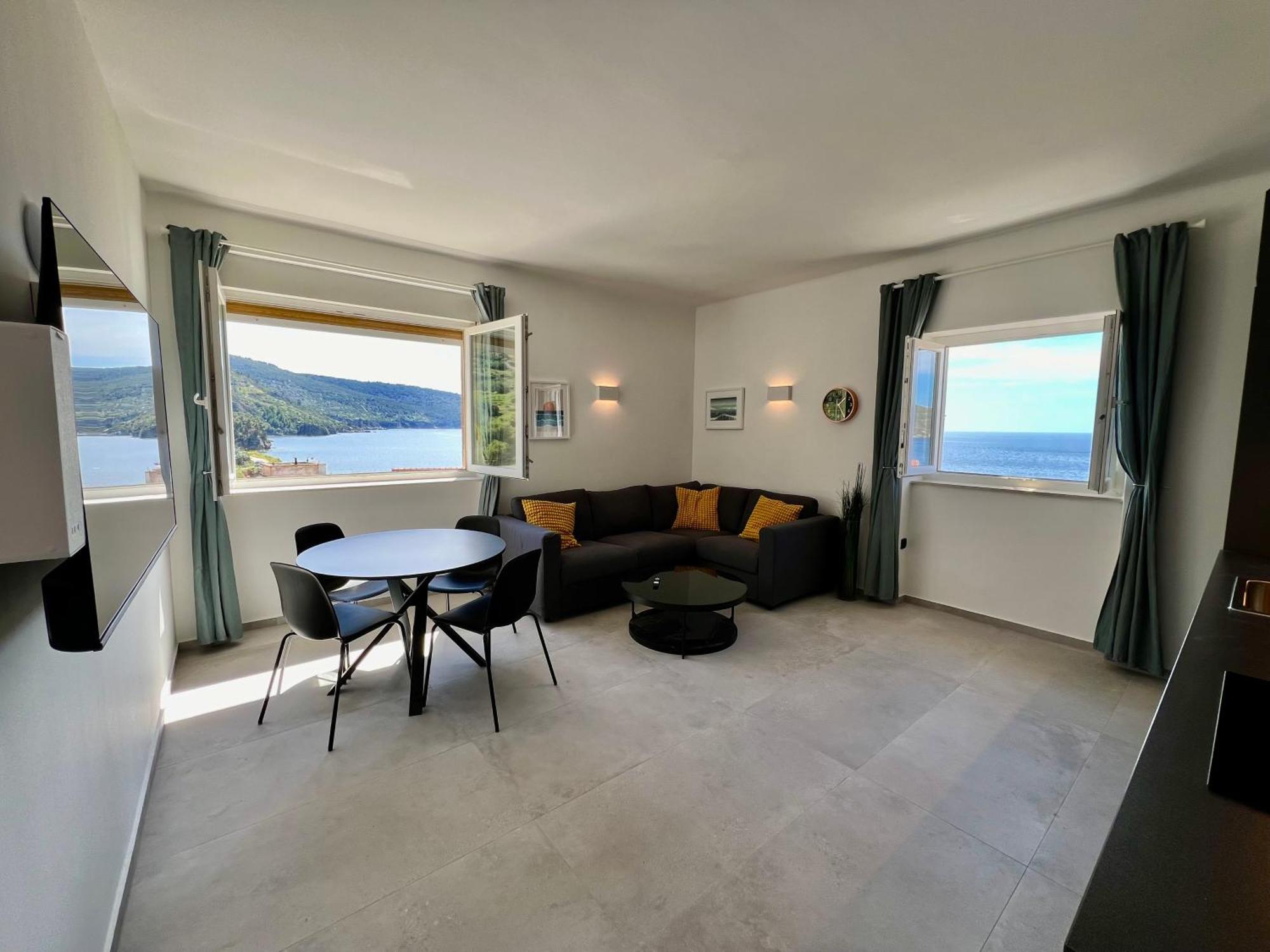 Newly Refurbished Haven